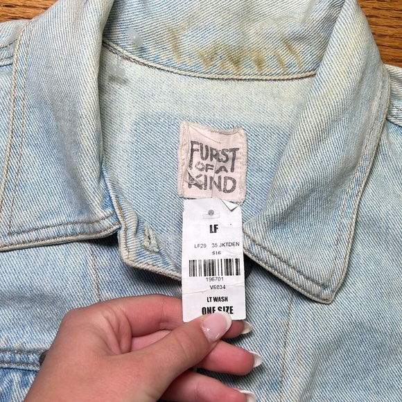 Furst of a Kind Blue Denim Y2K Vintage Cropped Distressed Jean Jacket A32 - Picture 2 of 3